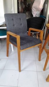 Chaise rembourrée Ryo
