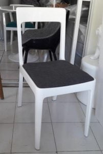 Chaise Mya