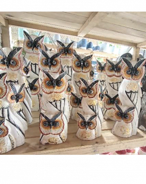 Décoration de hibou en bois