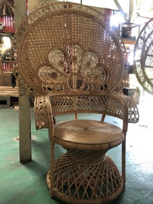 Rattan fan armchair - Fauteuil éventail en rotin