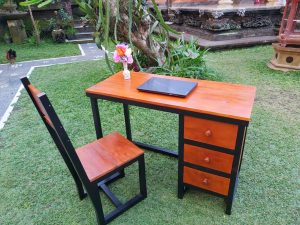 Bureau en bois