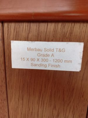 Paquet de bois de plancher de Merbau