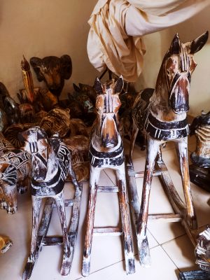 Lot de 3 décorations en bois chevaux