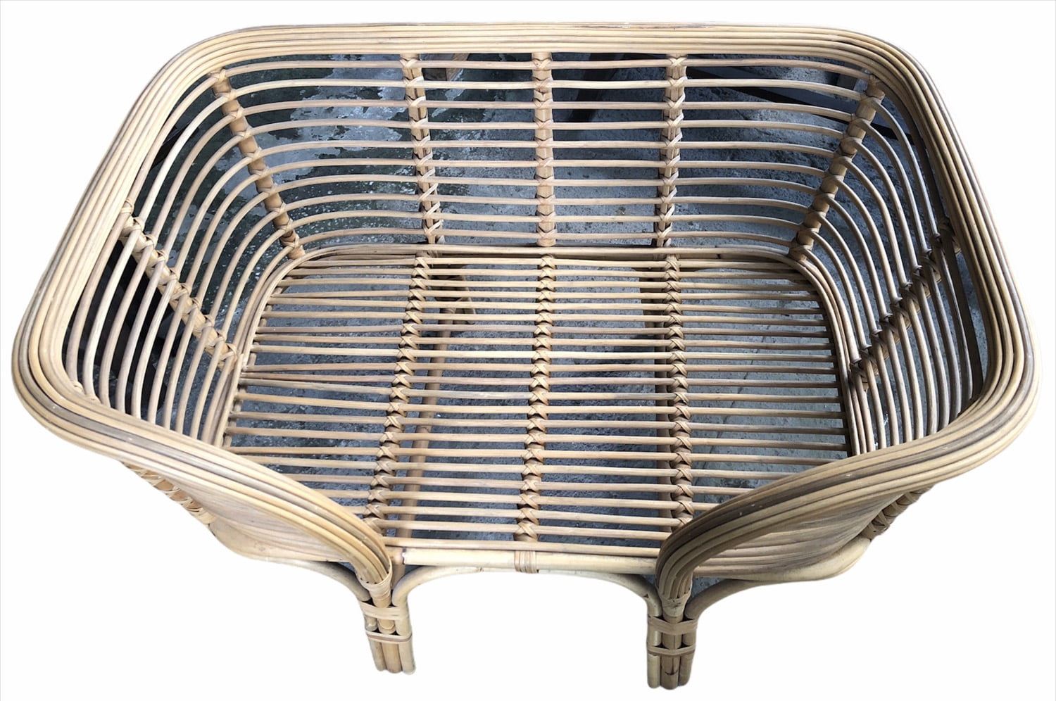Rattan Dog’s box - Panier réhaussé en rotin pour chien