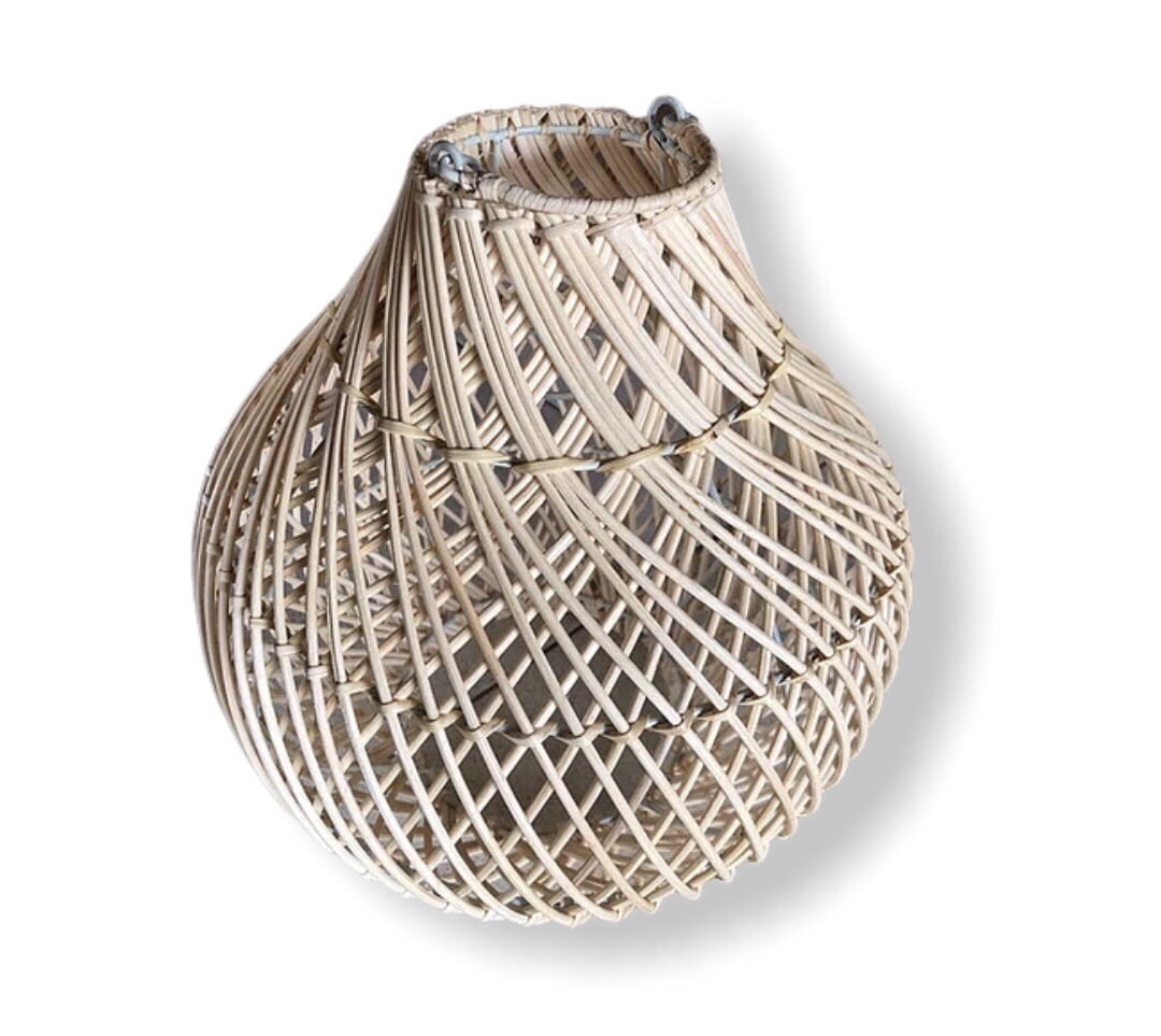 Small rattan lamp