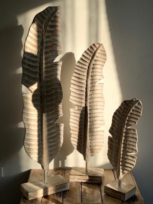 Décoration de feuille en bois