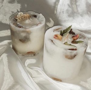 Scented soy candele with dried herb