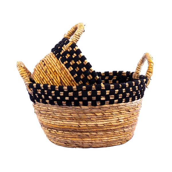 Un ensemble de 2 paniers ovales
