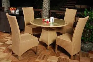 Table et chaise en rotin synthétique 8