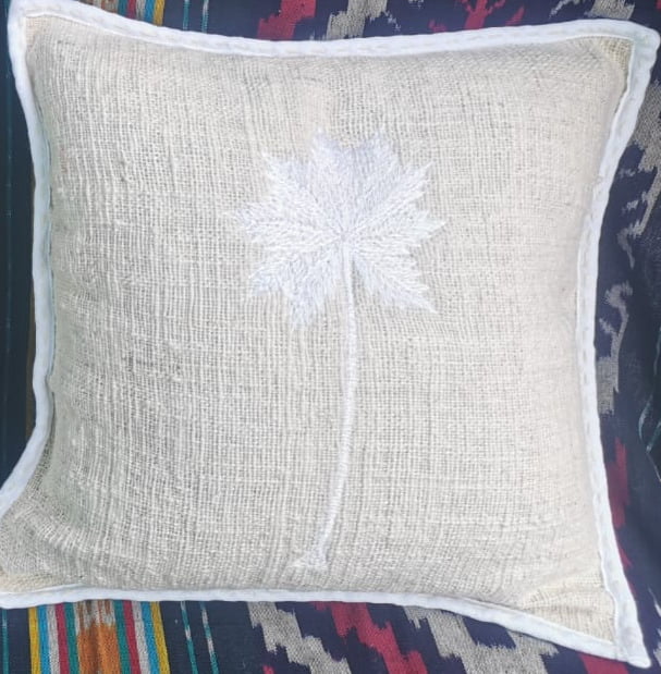 Coussin Brodé Palmier Blanc