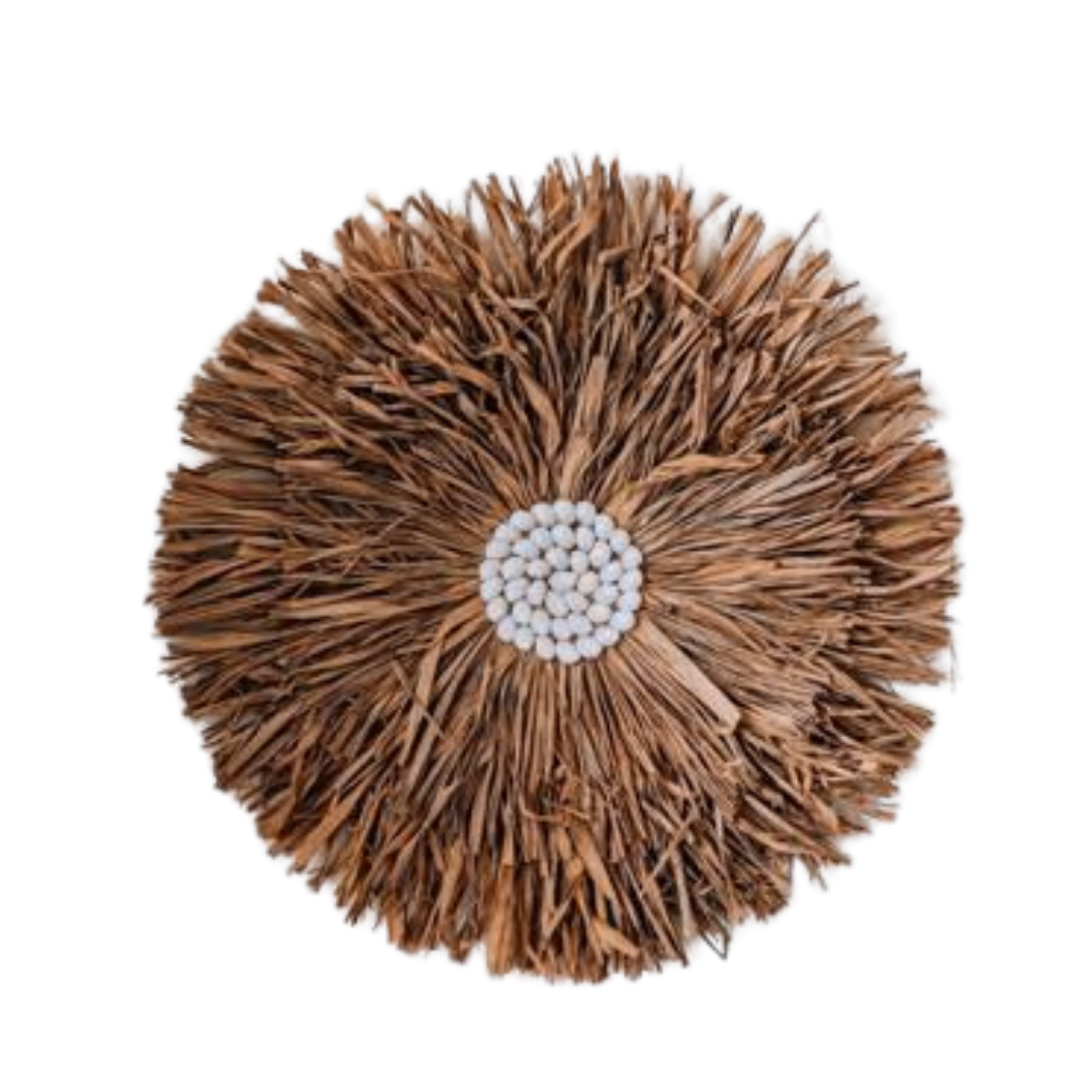Décoration murale en herbe avec coquillages 3