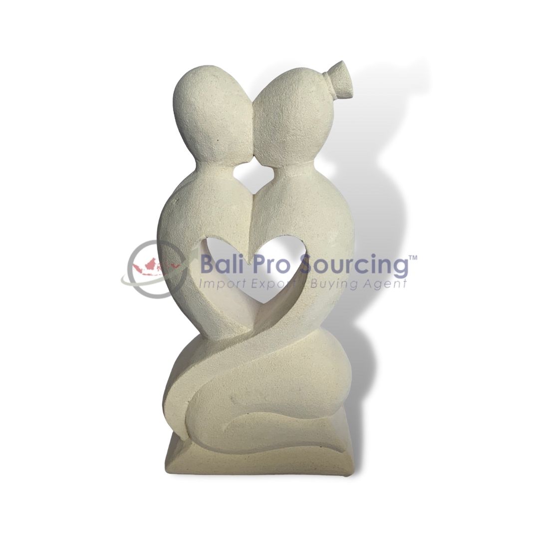 Sculpture de couple qui s'embrasse n ° 6