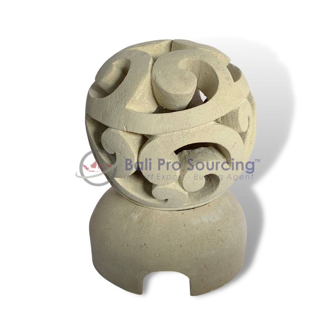 Lumini Fern Carved Garden Light