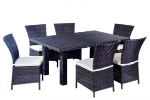 Table et chaise en rotin synthétique