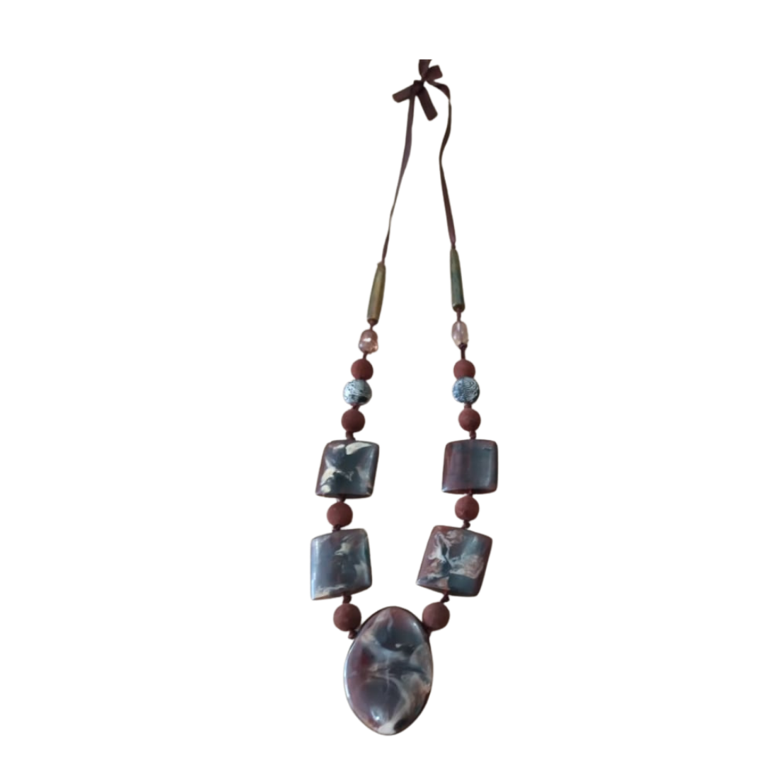 Nona Necklace