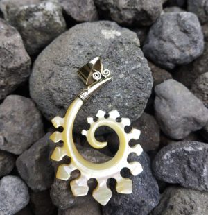 Pendant No.1