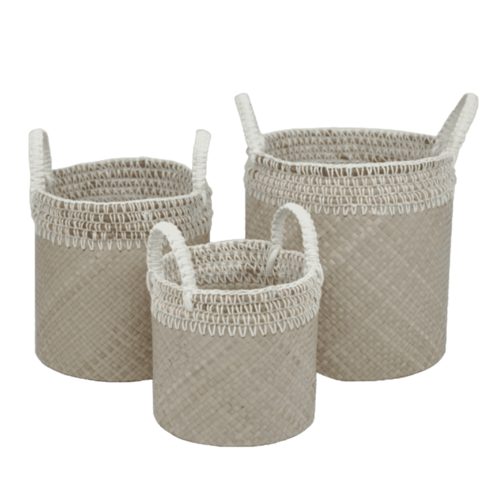 2022730 - round basket with banana bark and macrame