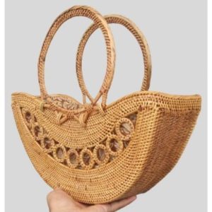 23. half moon - L'atelier a Bali