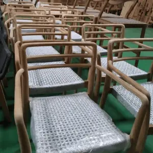 09. Julia Arm Chair