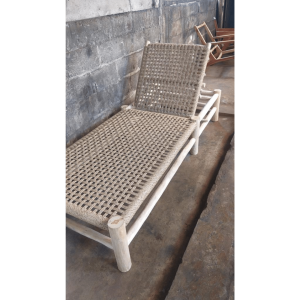 Acent Chaise Lounge
