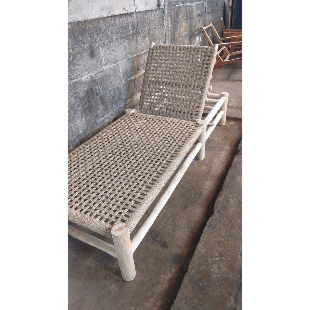 Acent Chaise Lounge